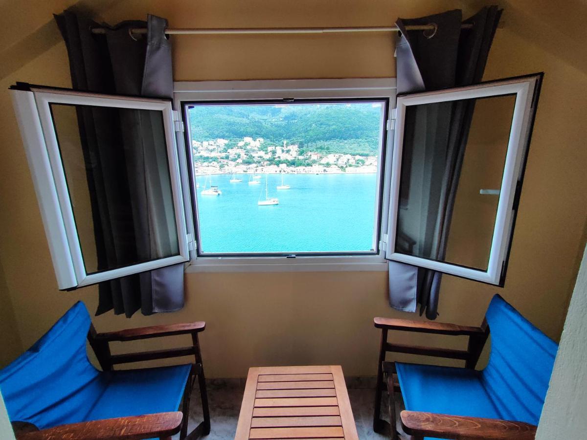 Port View Studios Vathy  Dış mekan fotoğraf