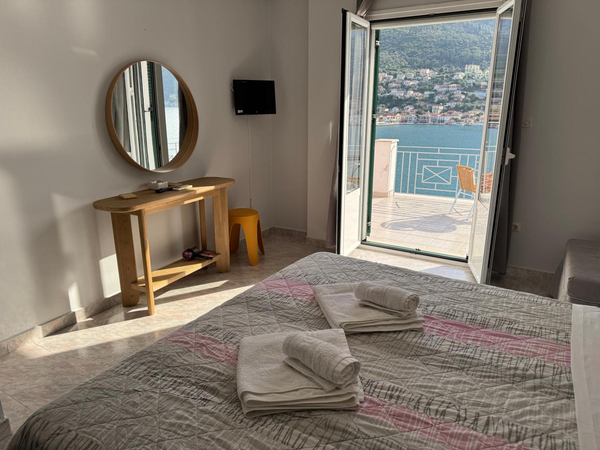 Port View Studios Vathy  Dış mekan fotoğraf